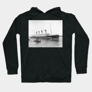 RMS Olympic, 1911. Vintage Photo Hoodie